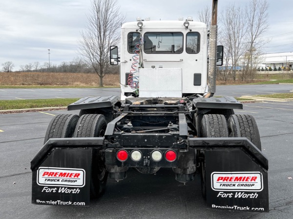 Used 2015 Kenworth T880 Day Cab Cummins ISX15 10-Speed Manual for sale Sold at Chicago Motor Cars in West Chicago IL 60185 6