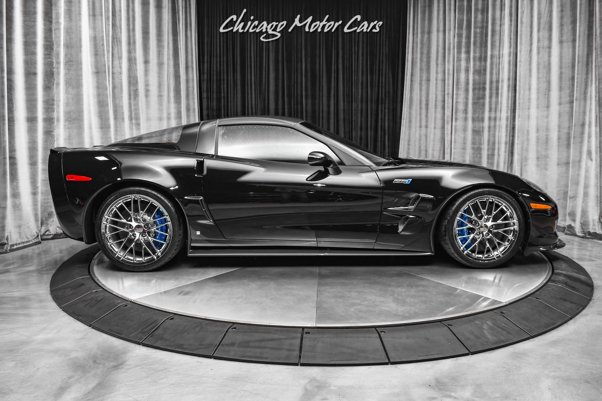 Used-2009-Chevrolet-Corvette-ZR1-Coupe-Preferred-Equipment-Group-ZR1-Aluminum-Wheels-ONLY-2K-Miles