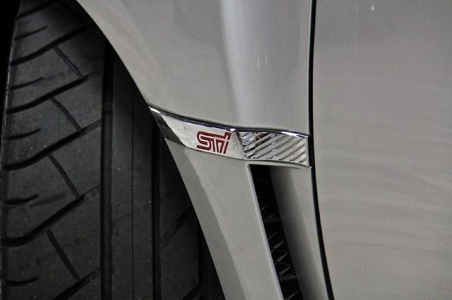 New-2009-Subaru-Impreza-Wagon-WRX-STI