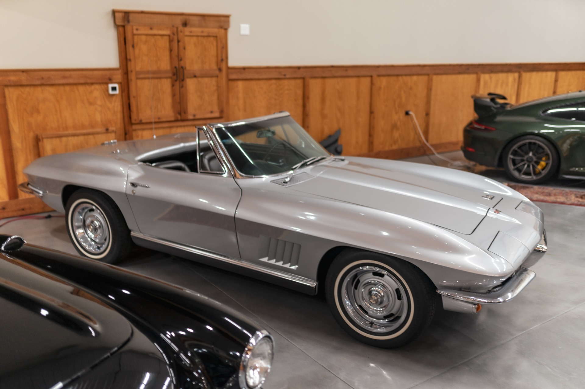 Used-1967-Chevrolet-Corvette-Convertible-Numbers-Matching-327ci-4-Speed-Fully-Restored-Documentation