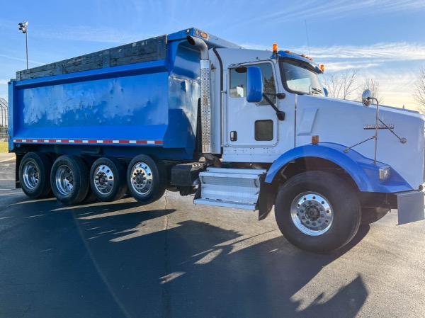 Used 2008 Kenworth T800 Quad Axle Dump Truck for sale Sold at Chicago Motor Cars in West Chicago IL 60185 3
