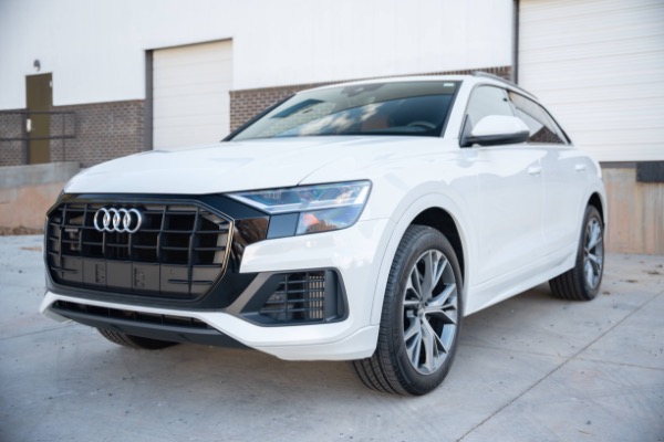 Used 2020 Audi Q8 3.0T quattro Premium SUV AWD White! Navigation! LOADED Perfect! for sale Sold at Chicago Motor Cars in West Chicago IL 60185 3