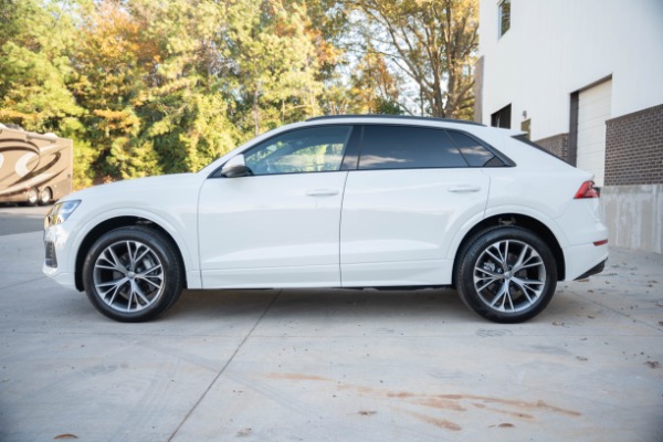 Used-2020-Audi-Q8-30T-quattro-Premium-SUV-AWD-White-Navigation-LOADED-Perfect