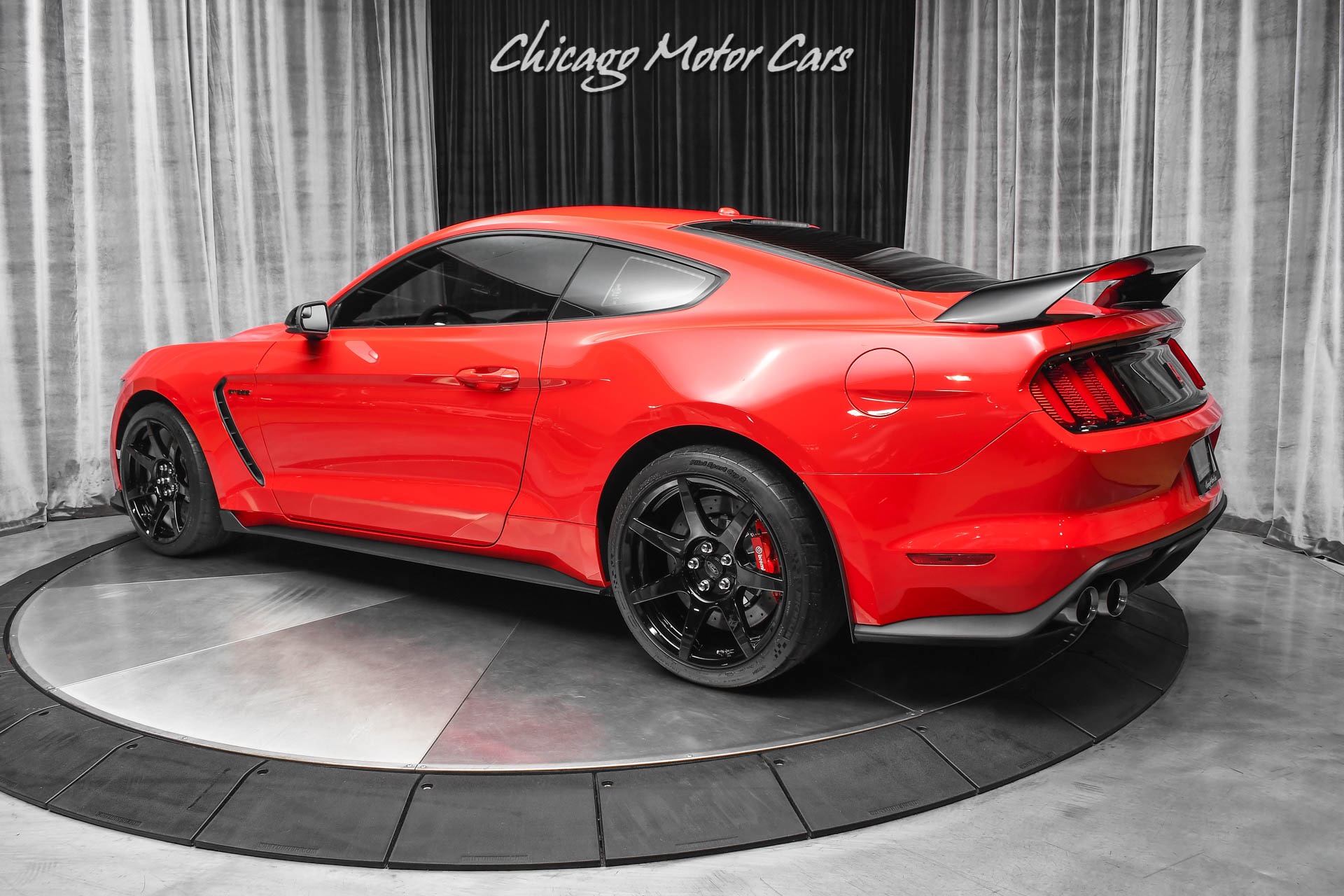 Used-2017-Ford-Mustang-Shelby-GT350R-Coupe-ONLY-44-Miles-Collector-QUALITY-Like-BRAND-NEW