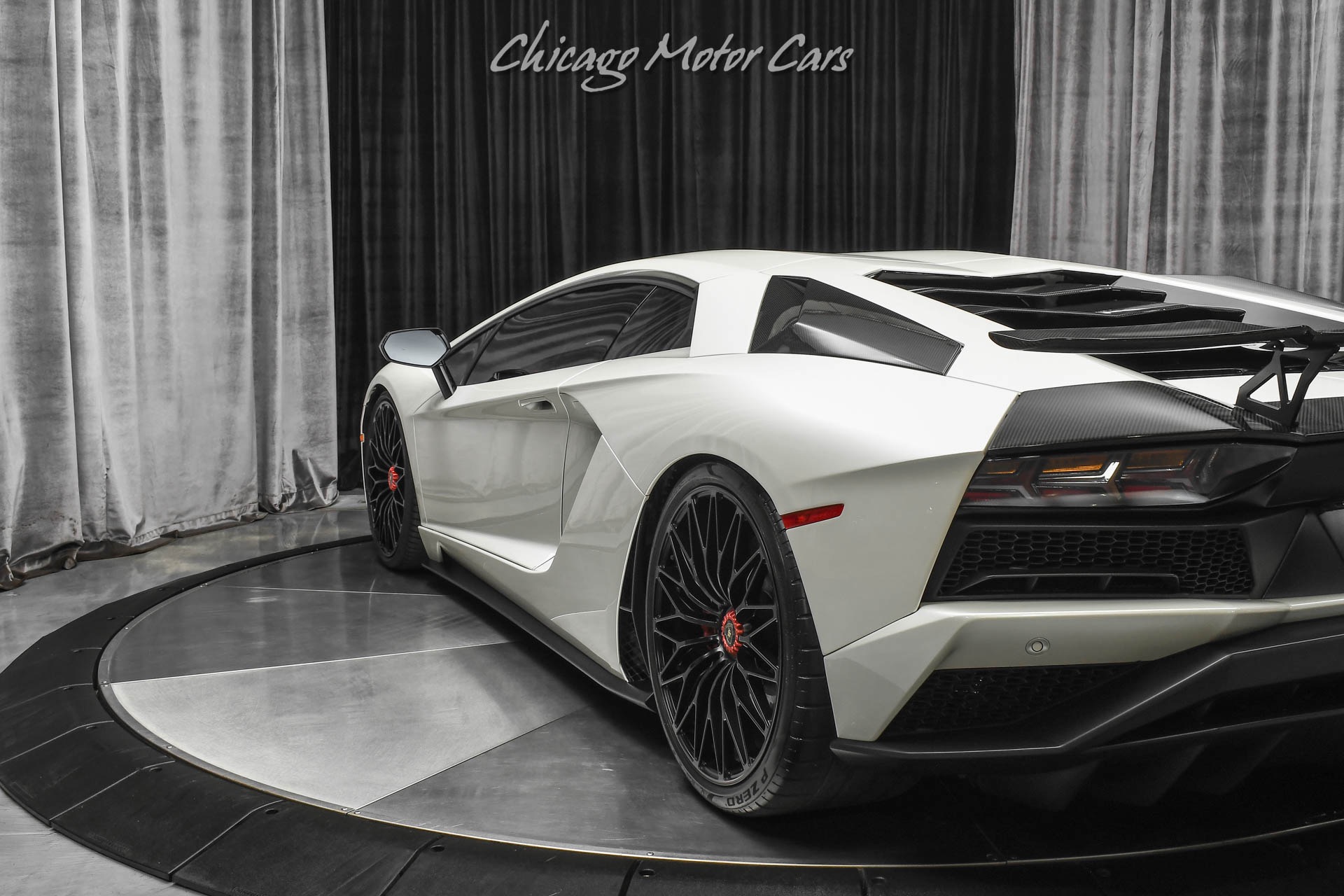 Used-2018-Lamborghini-Aventador-LP740-4-S-RARE-Balloon-White-Pearl-Effect-TONS-of-Carbon-FULL-PPF-LOADED