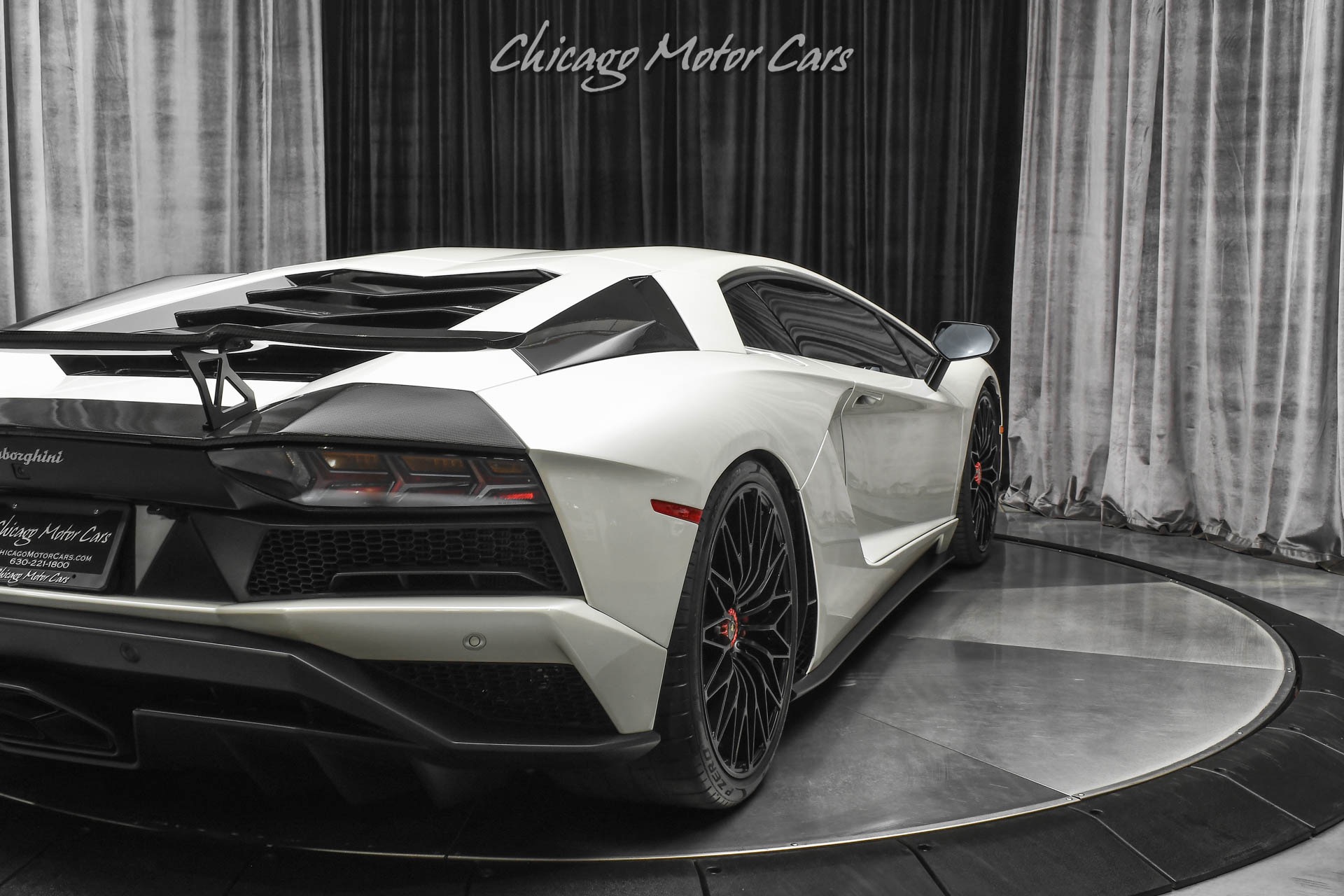 Used-2018-Lamborghini-Aventador-LP740-4-S-RARE-Balloon-White-Pearl-Effect-TONS-of-Carbon-FULL-PPF-LOADED