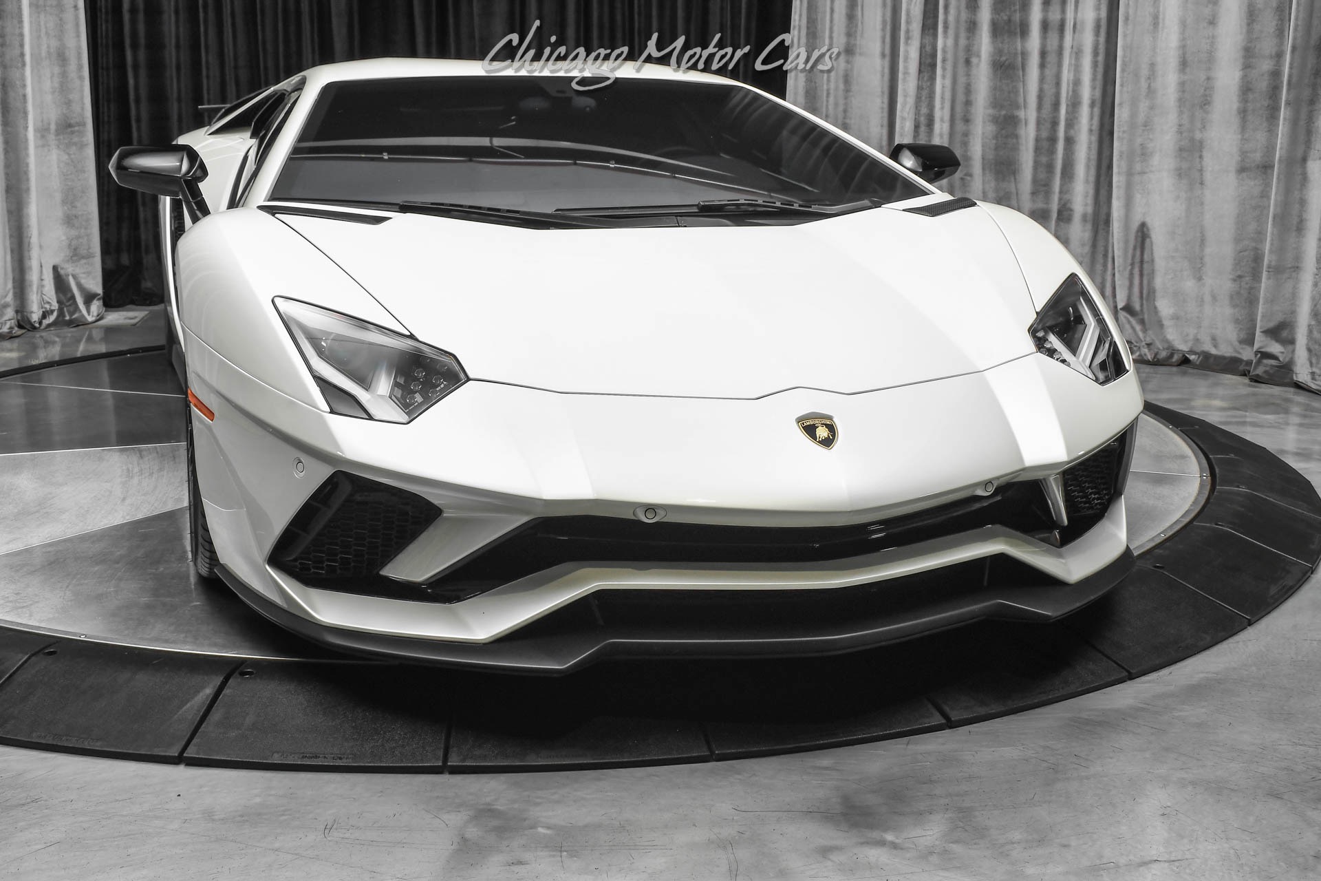 Used-2018-Lamborghini-Aventador-LP740-4-S-RARE-Balloon-White-Pearl-Effect-TONS-of-Carbon-FULL-PPF-LOADED