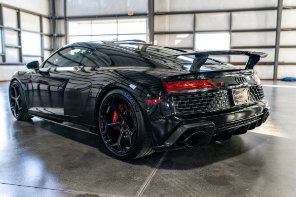Used 2020 Audi R8 5.2 quattro V10 performance Coupe Hot Color Combo! Carbon Fiber! LOADED! for sale Sold at Chicago Motor Cars in West Chicago IL 60185 2