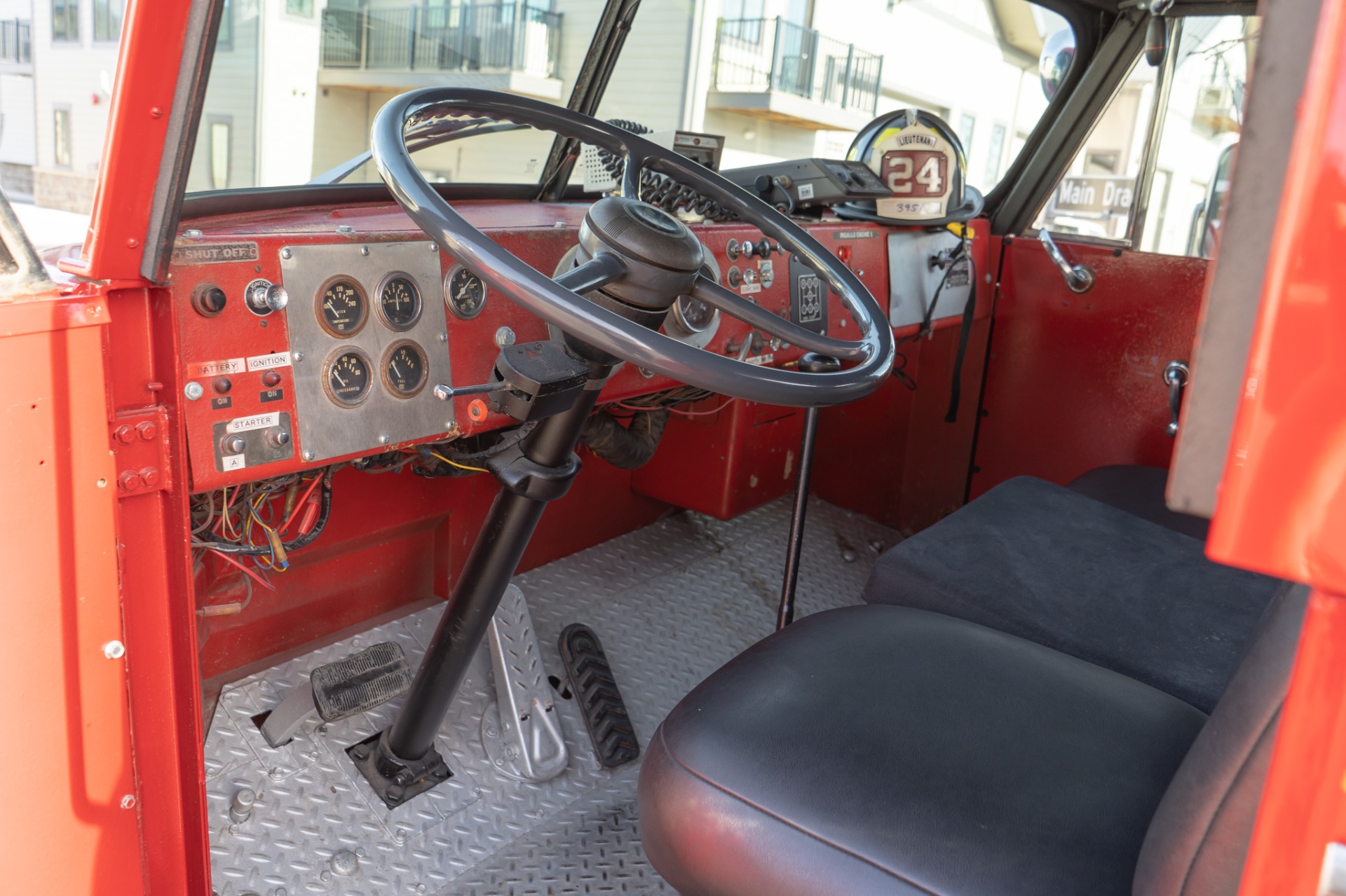 Used-1963-AMERICAN-LAFRANCE-28-FIRETRUCK-Detroit-Diesel-Serviced-New-Tires-Custom-Flame-Thrower