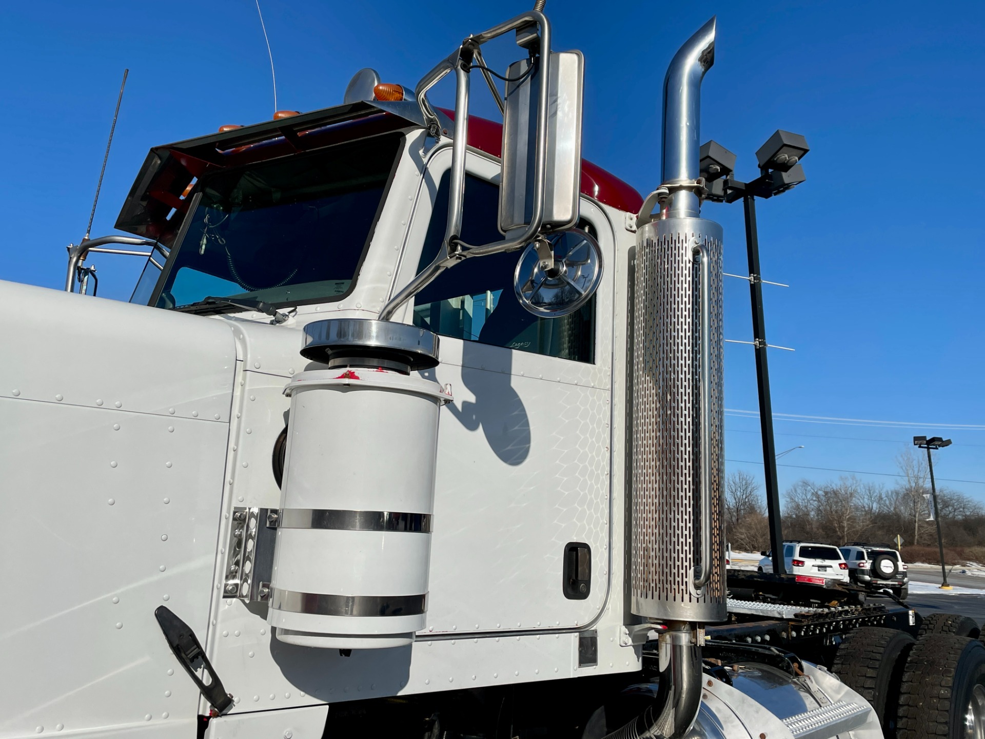 Used-2007-Peterbilt-379-Day-Cab---CAT-C15-ACERT---10-Speed-Manual