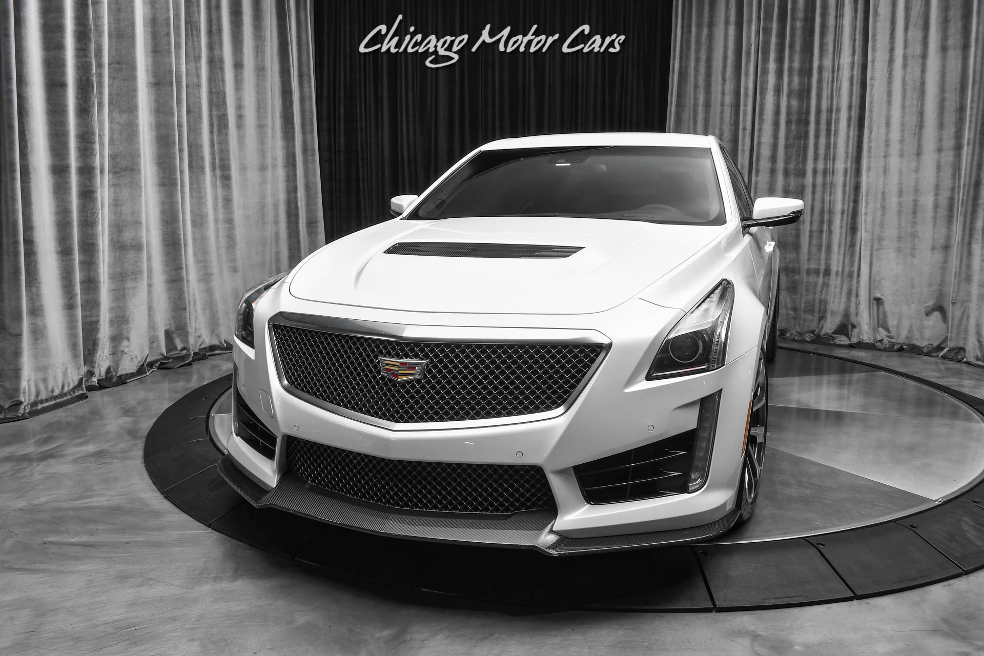 Used-2016-Cadillac-CTS-V-Sedan-Crystal-White-Tricoat-Carbon-Fiber-Pack-Luxury-Pack-LOADED