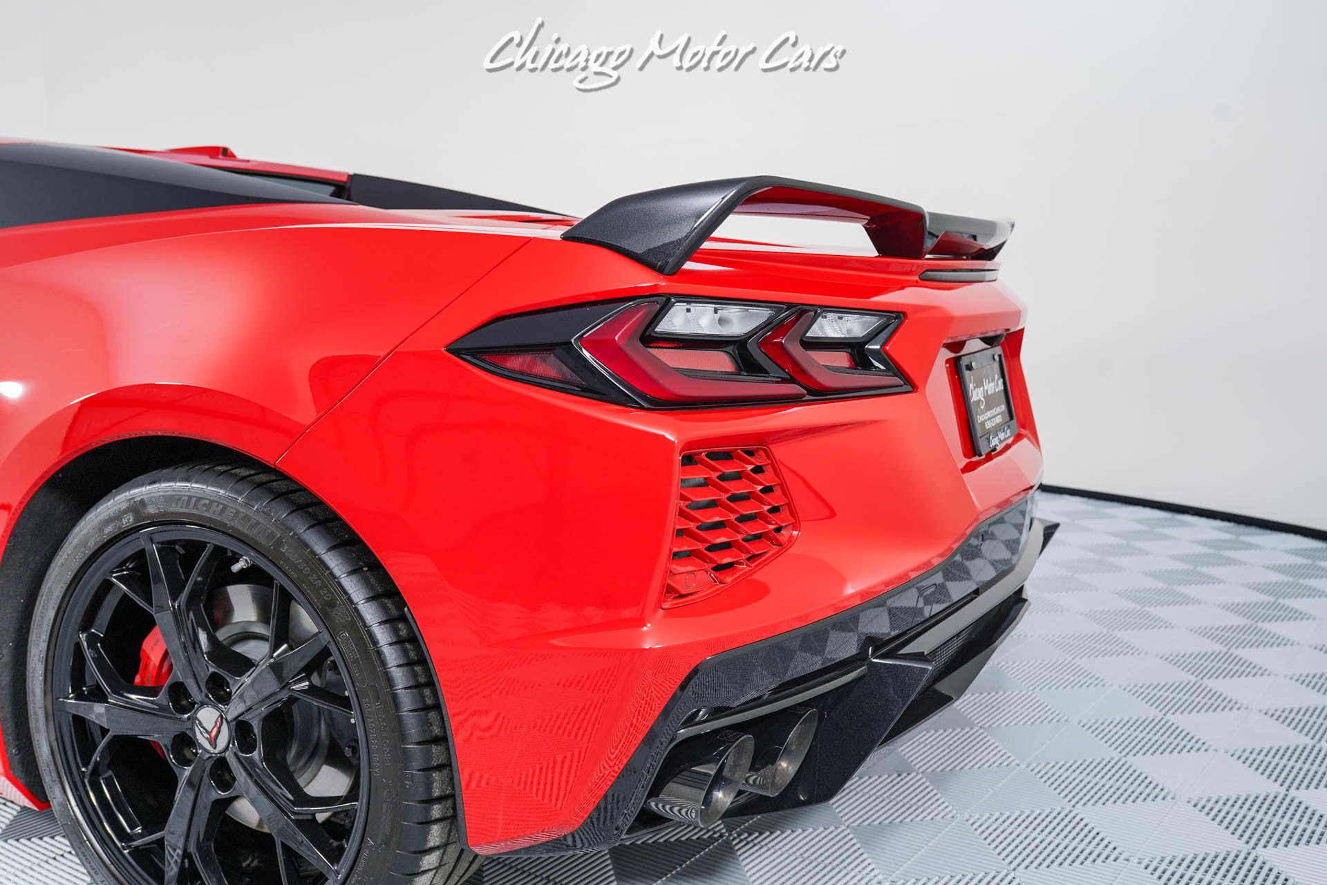 Used-2021-Chevrolet-Corvette-Stingray-Convertible-Z51-Performance-Pack-Front-Lift-Upgraded-Exhaust-LOADE