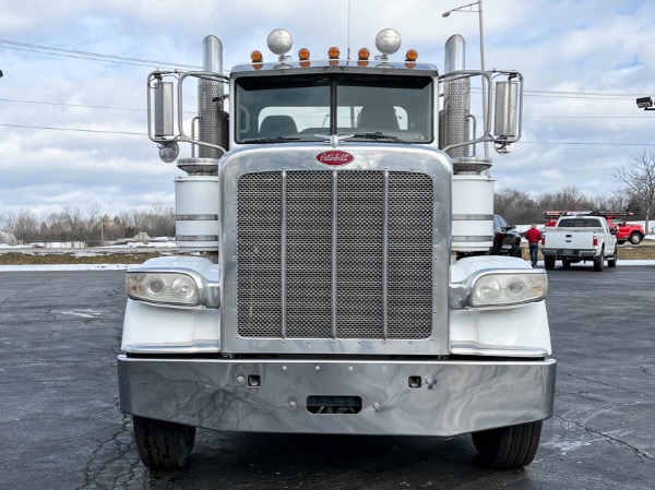 Used-2010-Peterbilt-388