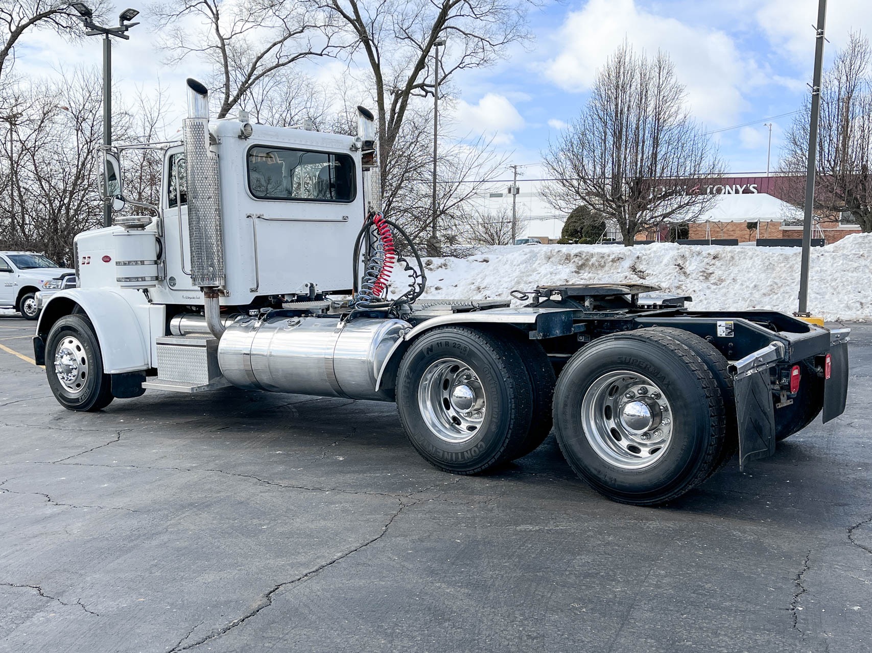 Used-2010-Peterbilt-388