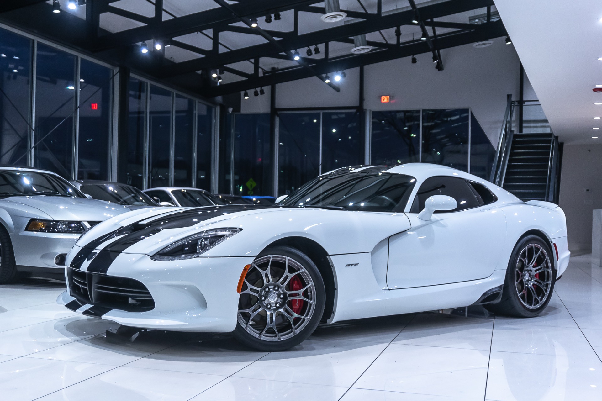 Used-2013-Dodge-SRT-Viper-GTS-Track-Pkg-18-Speaker-Harmon-Kardon-Painted-Gunmetal-Stripes