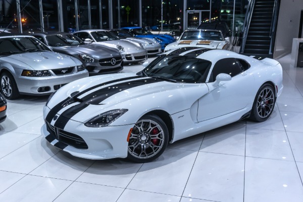 Used 2013 Dodge SRT Viper GTS Track Pkg! 18 Speaker Harmon Kardon! Painted Gunmetal Stripes! for sale Sold at Chicago Motor Cars in West Chicago IL 60185 3