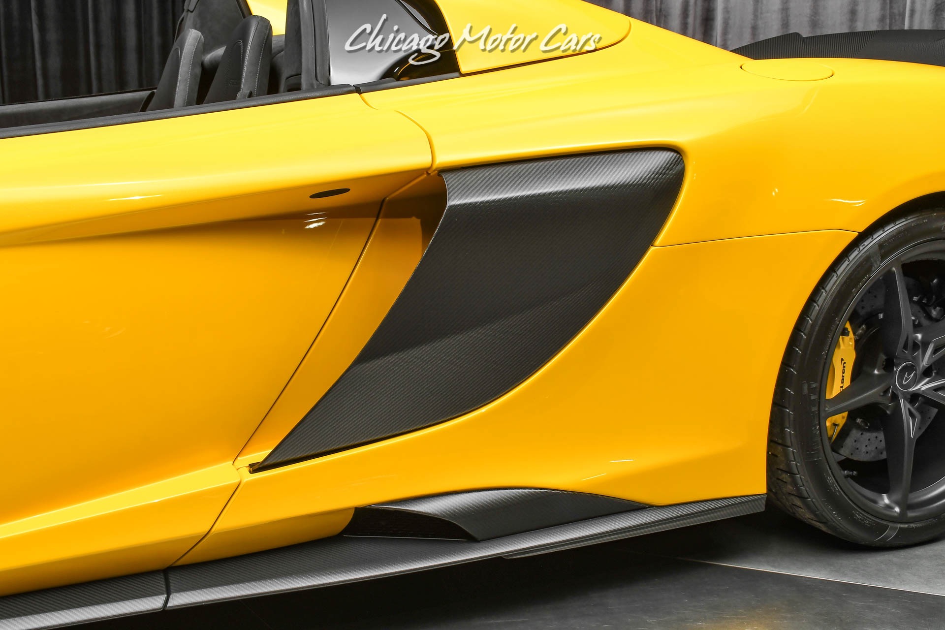 Used-2016-McLaren-675LT-Spider-Convertible-HUGE-MSRP-SUPER-RARE-MSO-Options-LOADED