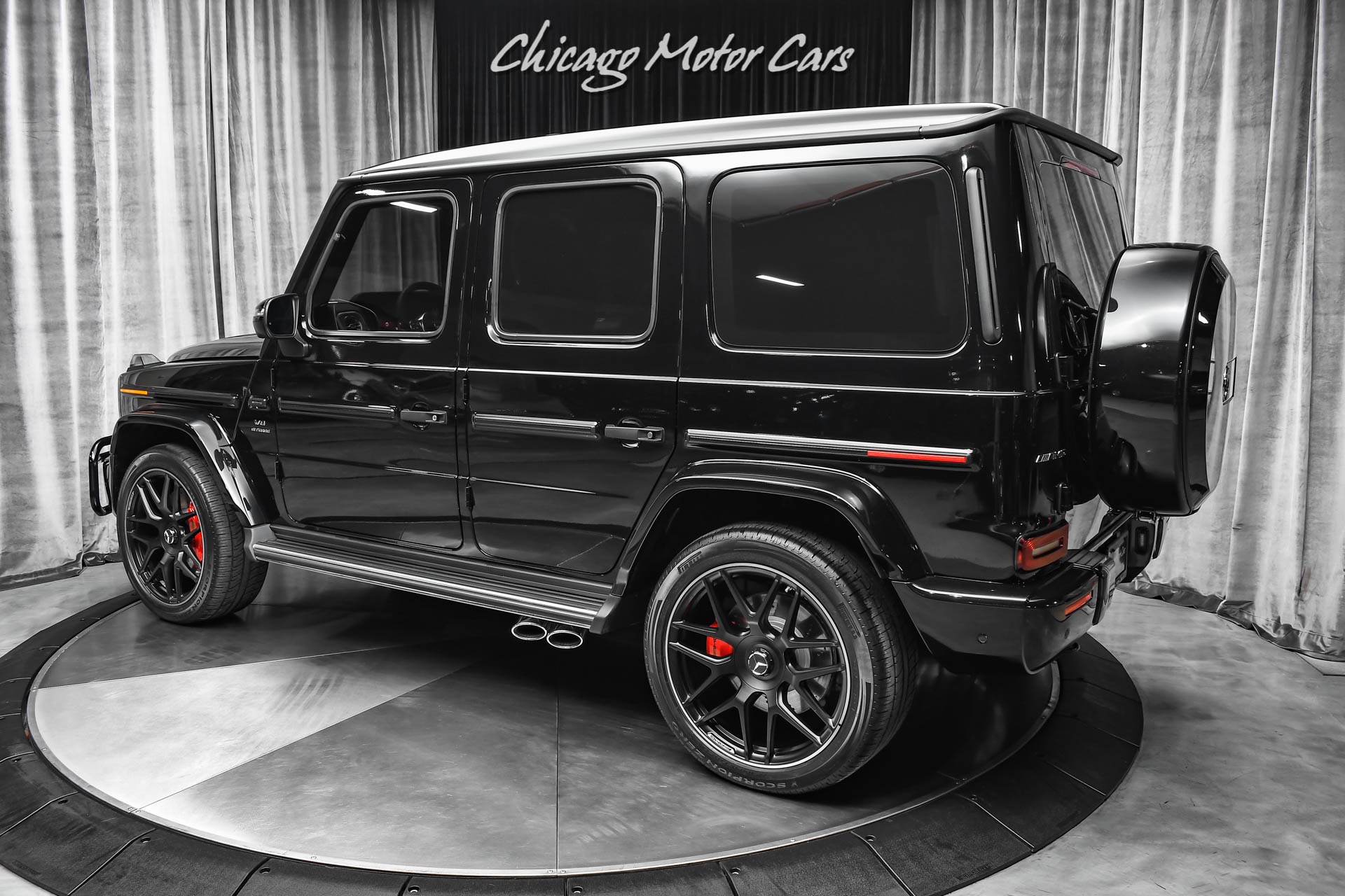 Used-2021-Mercedes-Benz-G63-AMG-4Matic-SUV-AMG-Night-Package-G-Manufaktur-Interior-AMG-Carbon-Fiber