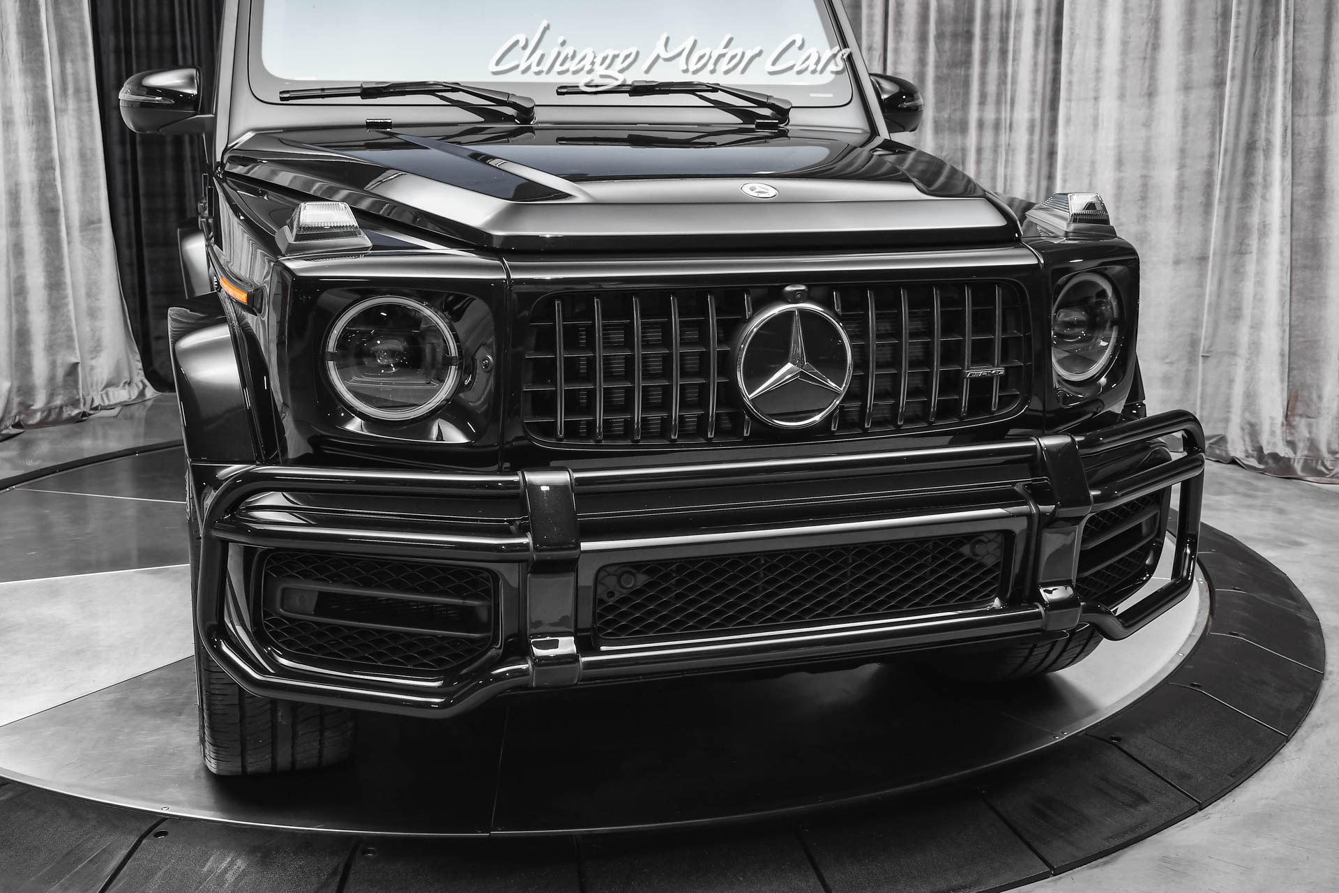 Used-2021-Mercedes-Benz-G63-AMG-4Matic-SUV-AMG-Night-Package-G-Manufaktur-Interior-AMG-Carbon-Fiber