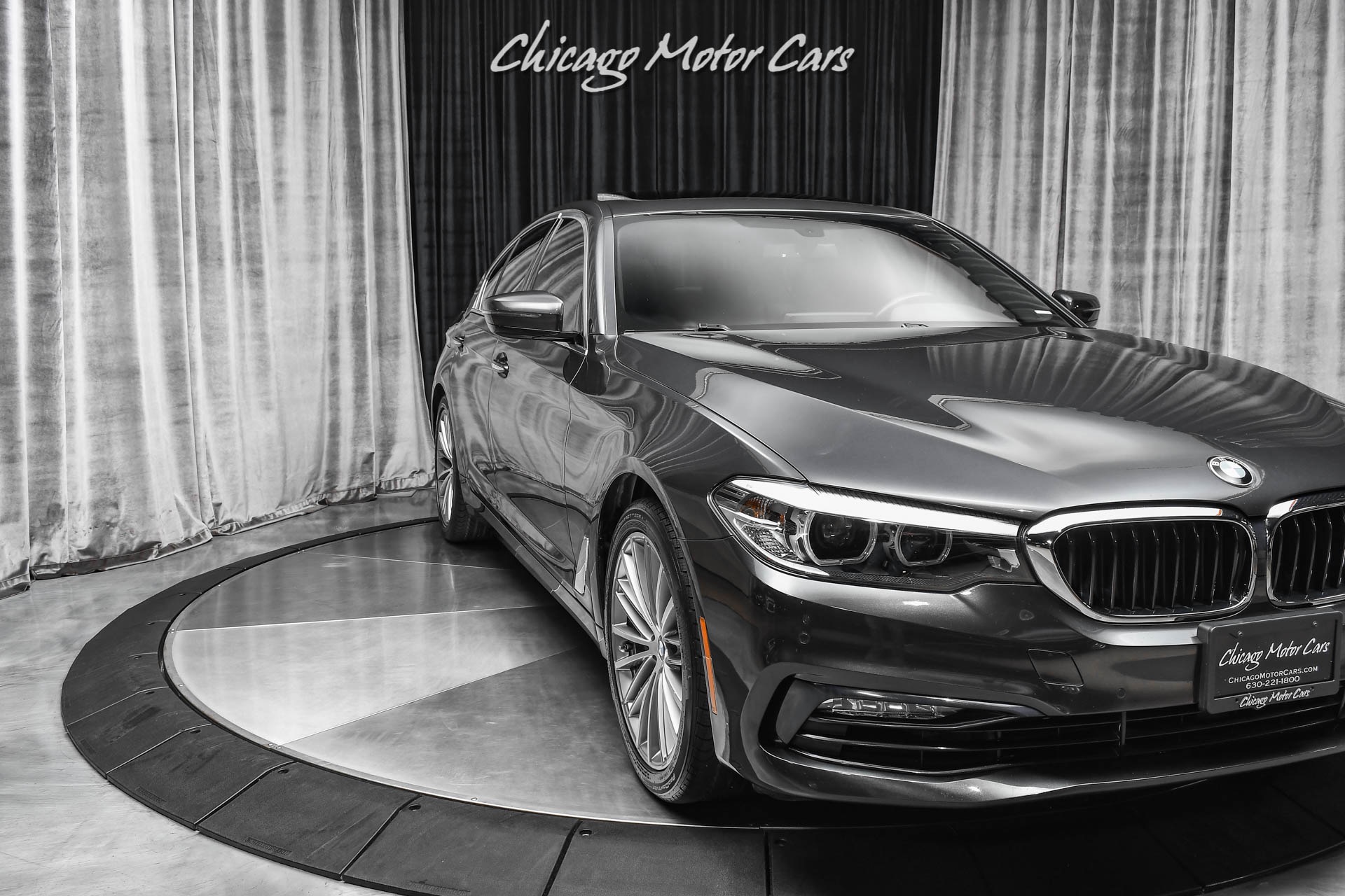 Used-2018-BMW-530i-xDrive-Sedan-Premium-Pack-Dakota-Leather-Navigation-CarPlay-AWD