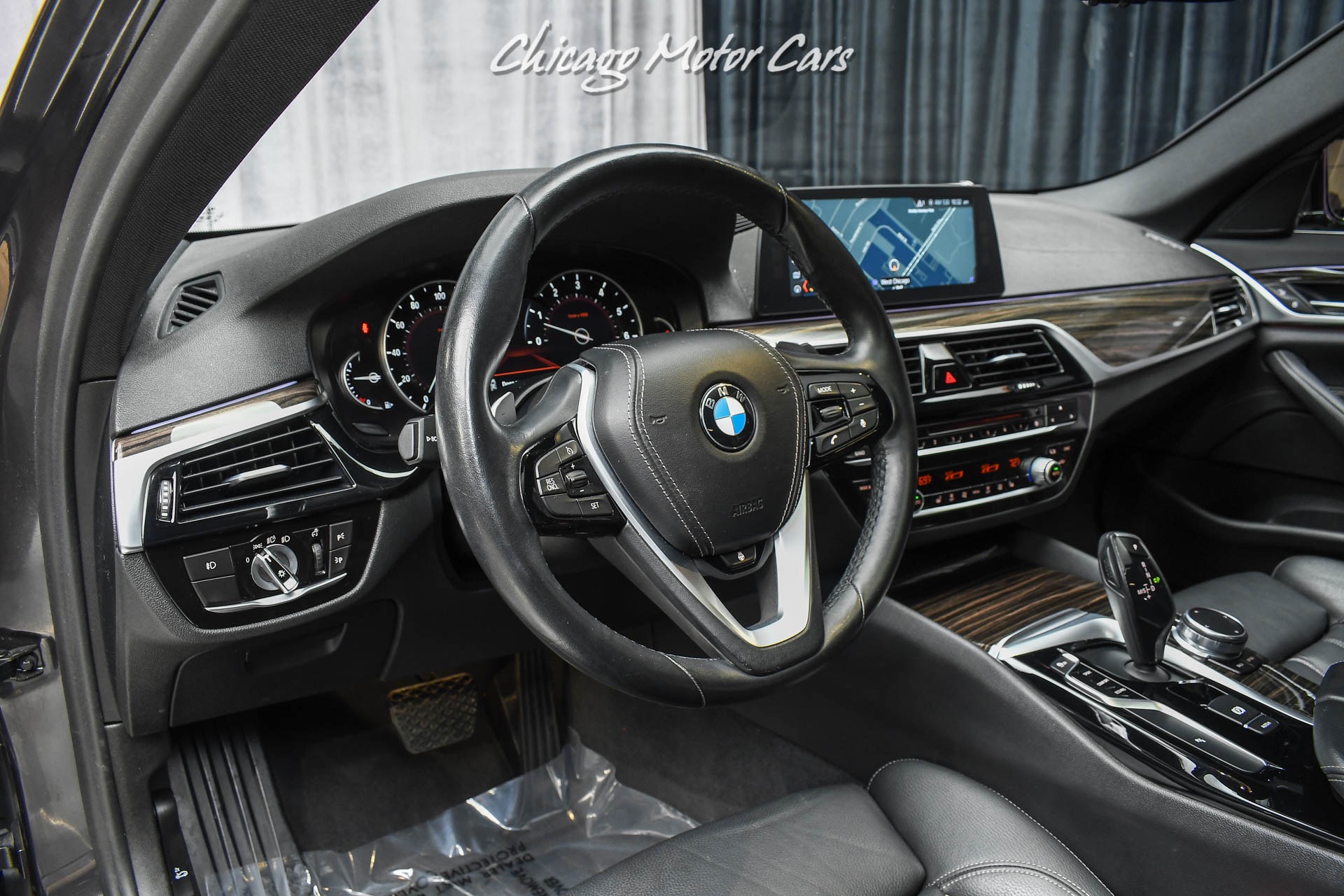 Used-2018-BMW-530i-xDrive-Sedan-Premium-Pack-Dakota-Leather-Navigation-CarPlay-AWD