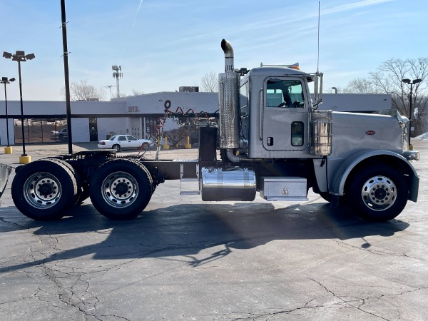 Used 2010 Peterbilt 388 Day Cab - Cummins ISX - 500 HP - 13 Speed - Wet Kit for sale Sold at Chicago Motor Cars in West Chicago IL 60185 4