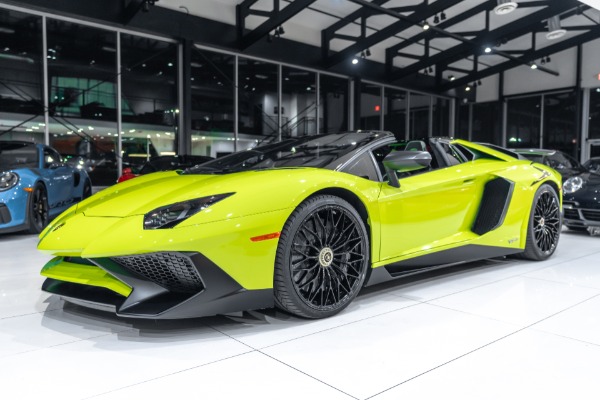 Used-2016-Lamborghini-Aventador-SV-Roadster-LP750-4-RARE-1-of-2-Verde-Scandal-in-the-US-LOADED-Carbon-Fiber