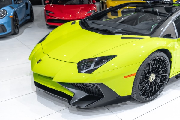 Used-2016-Lamborghini-Aventador-SV-Roadster-LP750-4-RARE-1-of-2-Verde-Scandal-in-the-US-LOADED-Carbon-Fiber