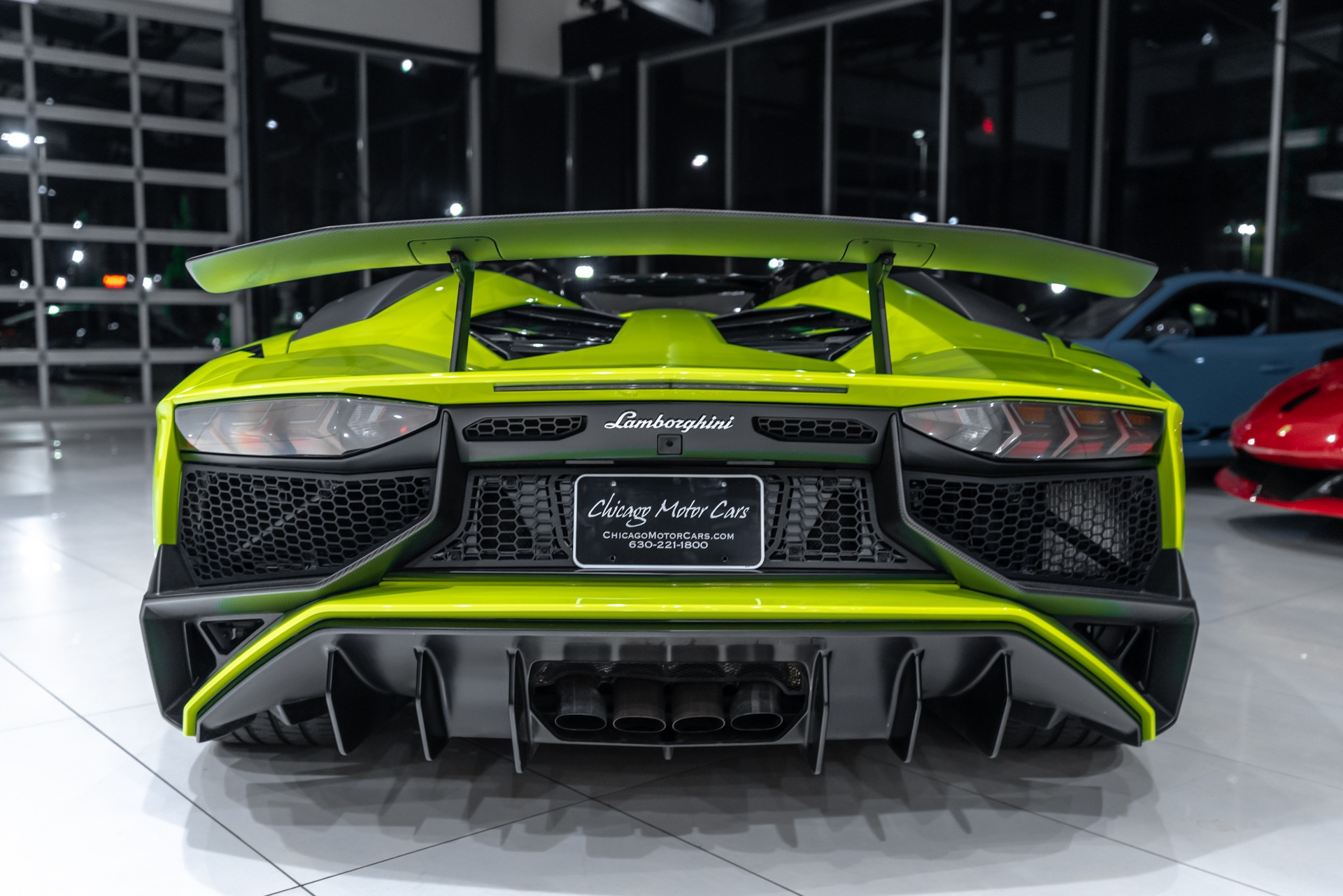 Used-2016-Lamborghini-Aventador-SV-Roadster-LP750-4-RARE-1-of-2-Verde-Scandal-in-the-US-LOADED-Carbon-Fiber