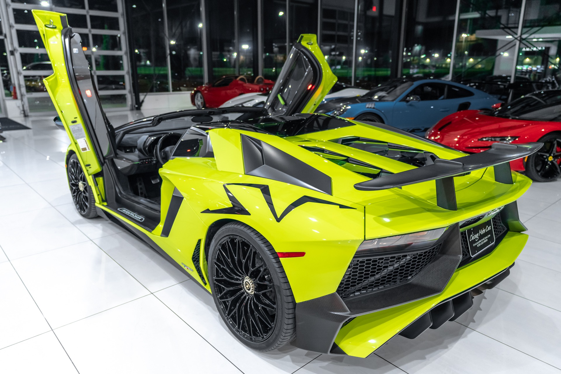 Used-2016-Lamborghini-Aventador-SV-Roadster-LP750-4-RARE-1-of-2-Verde-Scandal-in-the-US-LOADED-Carbon-Fiber