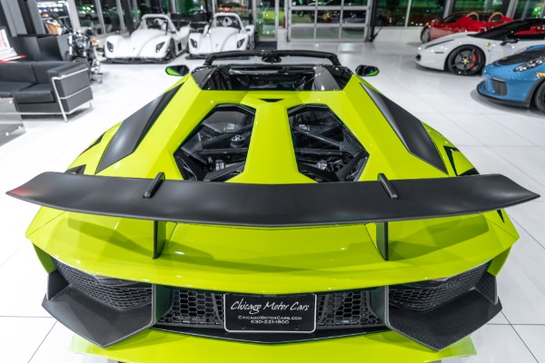 Used-2016-Lamborghini-Aventador-SV-Roadster-LP750-4-RARE-1-of-2-Verde-Scandal-in-the-US-LOADED-Carbon-Fiber