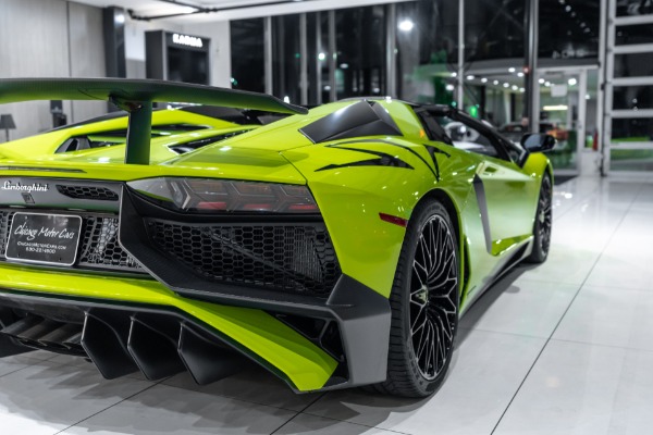 Used-2016-Lamborghini-Aventador-SV-Roadster-LP750-4-RARE-1-of-2-Verde-Scandal-in-the-US-LOADED-Carbon-Fiber