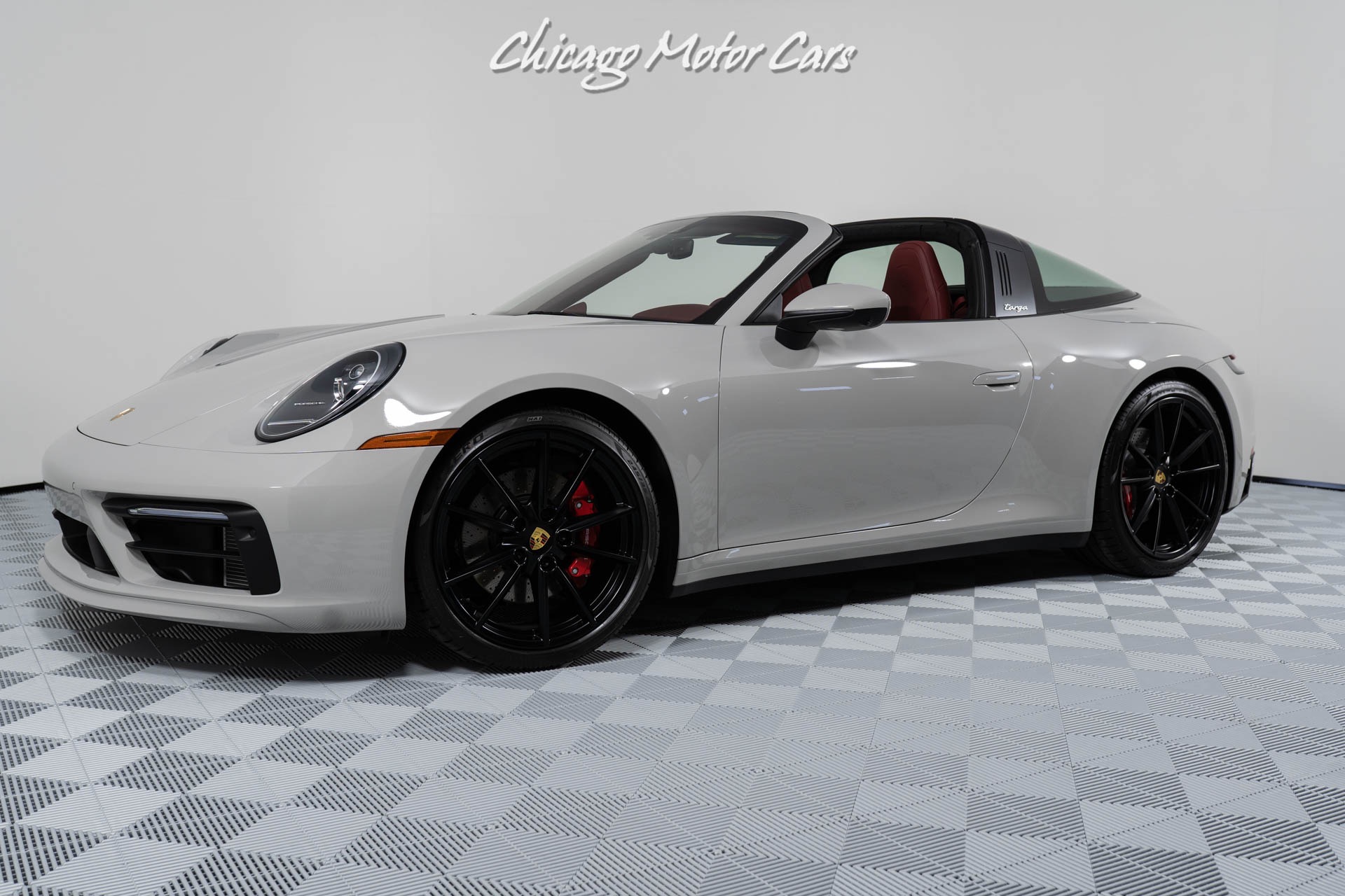 Used-2022-Porsche-911-Targa-4S-Convertible-Chalk-7-Speed-Manual-ONLY-14-Miles-LOADED