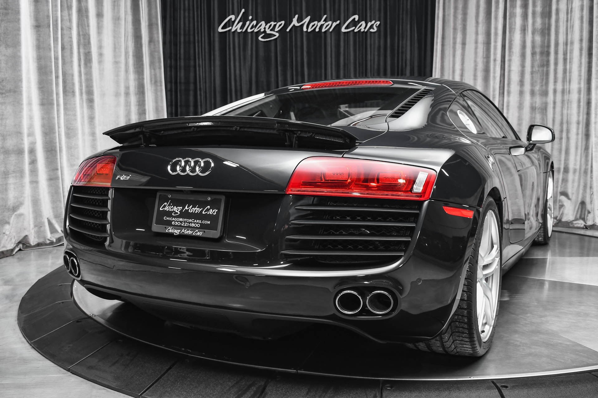 Used-2008-Audi-R8-quattro-Coupe-RARE-6-Speed-Gated-Manual-Carbon-Fiber-LOW-mIles-LOADED