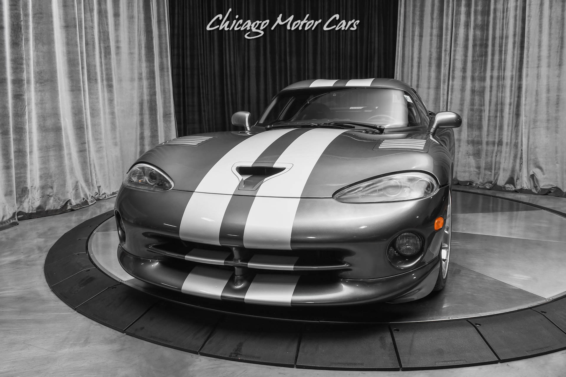 Used-2002-Dodge-Viper-GTS-Coupe-Graphite-Metallic-Dual-Painted-Stripes-ONLY-4K-Miles