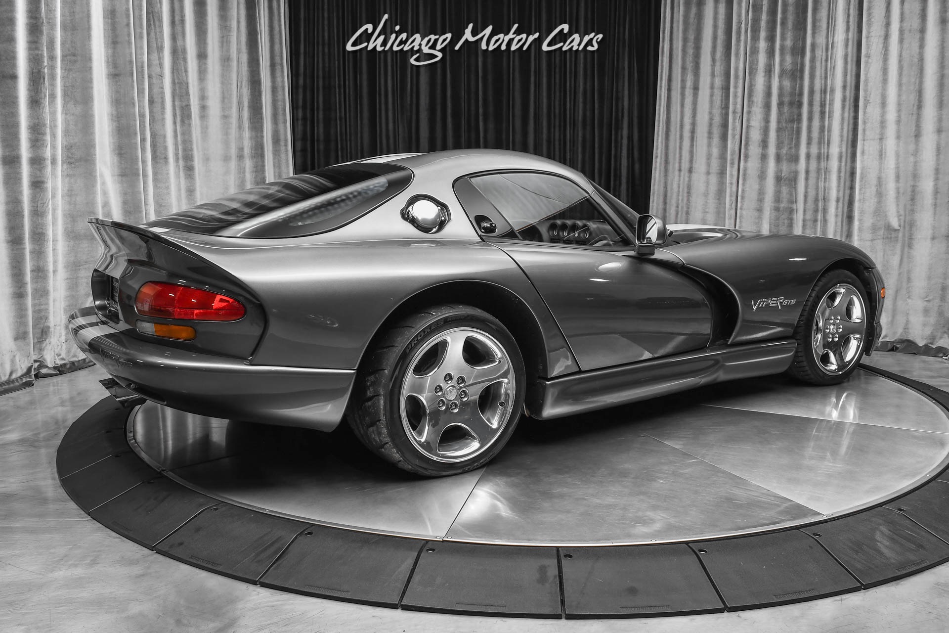 Used-2002-Dodge-Viper-GTS-Coupe-Graphite-Metallic-Dual-Painted-Stripes-ONLY-4K-Miles