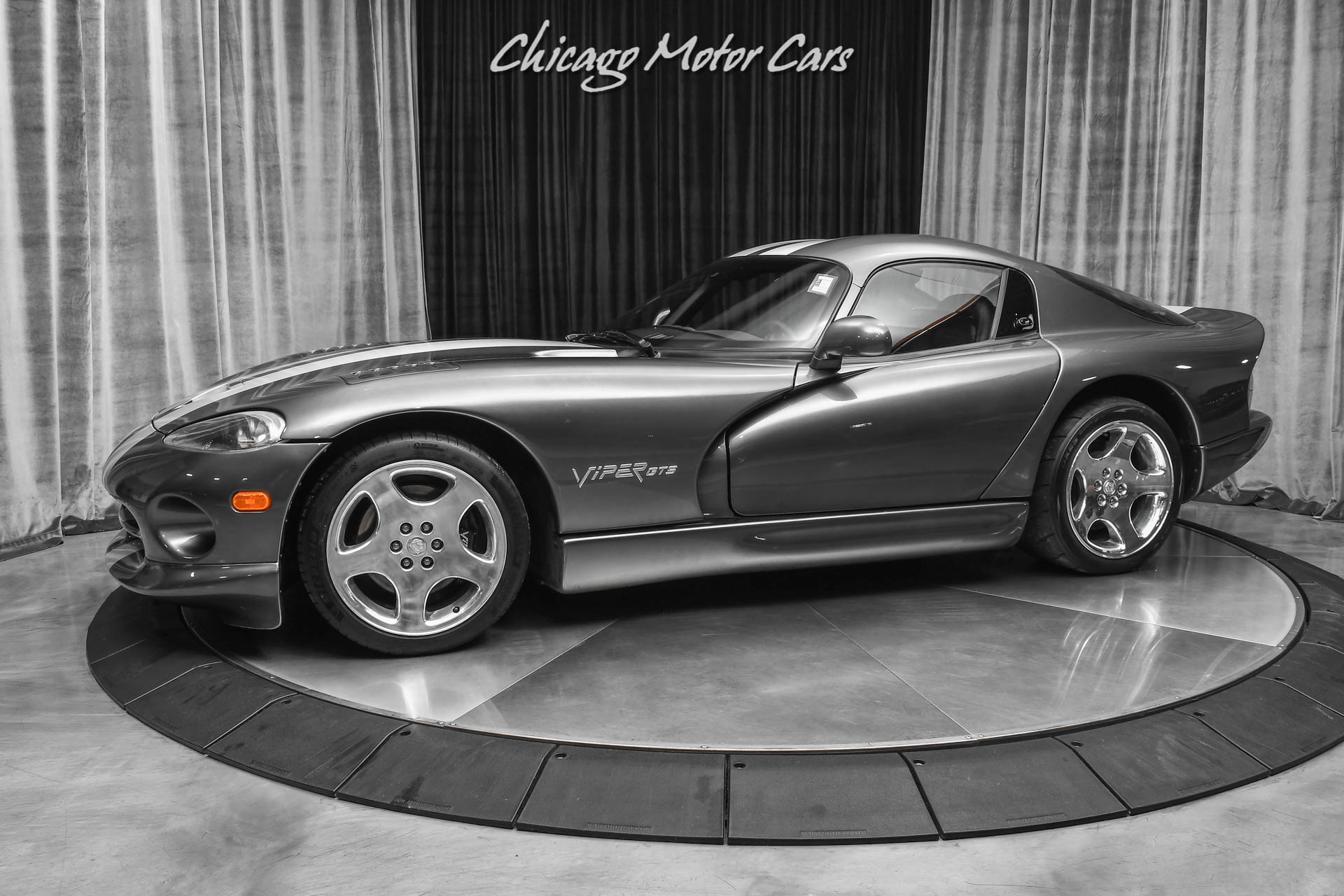 Used-2002-Dodge-Viper-GTS-Coupe-Graphite-Metallic-Dual-Painted-Stripes-ONLY-4K-Miles