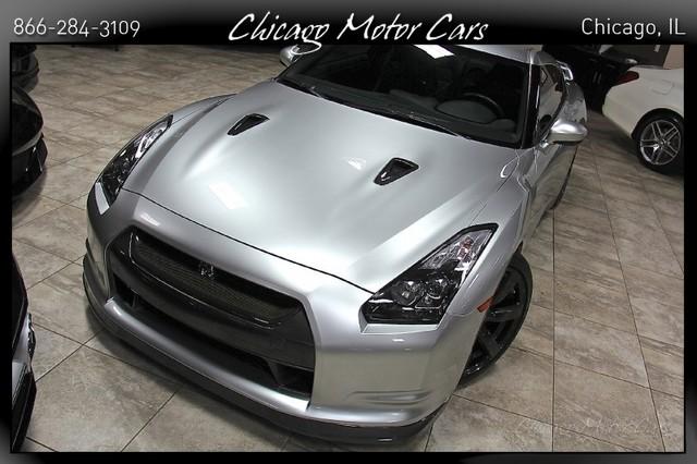 Used-2009-Nissan-GT-R-Premium