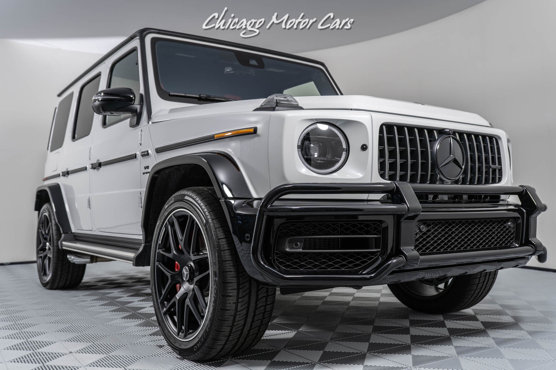 Used-2021-Mercedes-Benz-G63-AMG-RARE-Panda-over-Red-Carbon-Fiber-Night-Package-Exclusive-Nappa-Leather