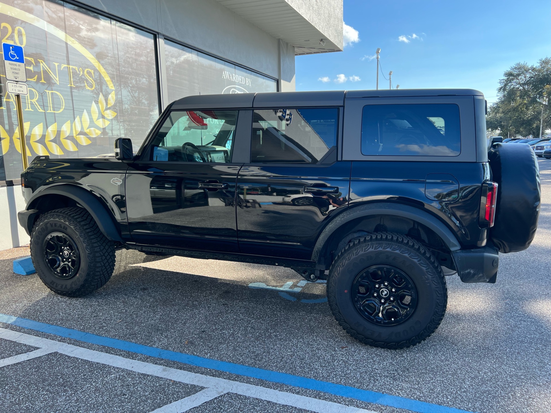Used 2021 Ford Bronco Advanced 4X4 Wildtrak SUV Shadow Black ONLY 31 Miles! Highly Equipped! for sale Sold at Chicago Motor Cars in West Chicago IL 60185 1