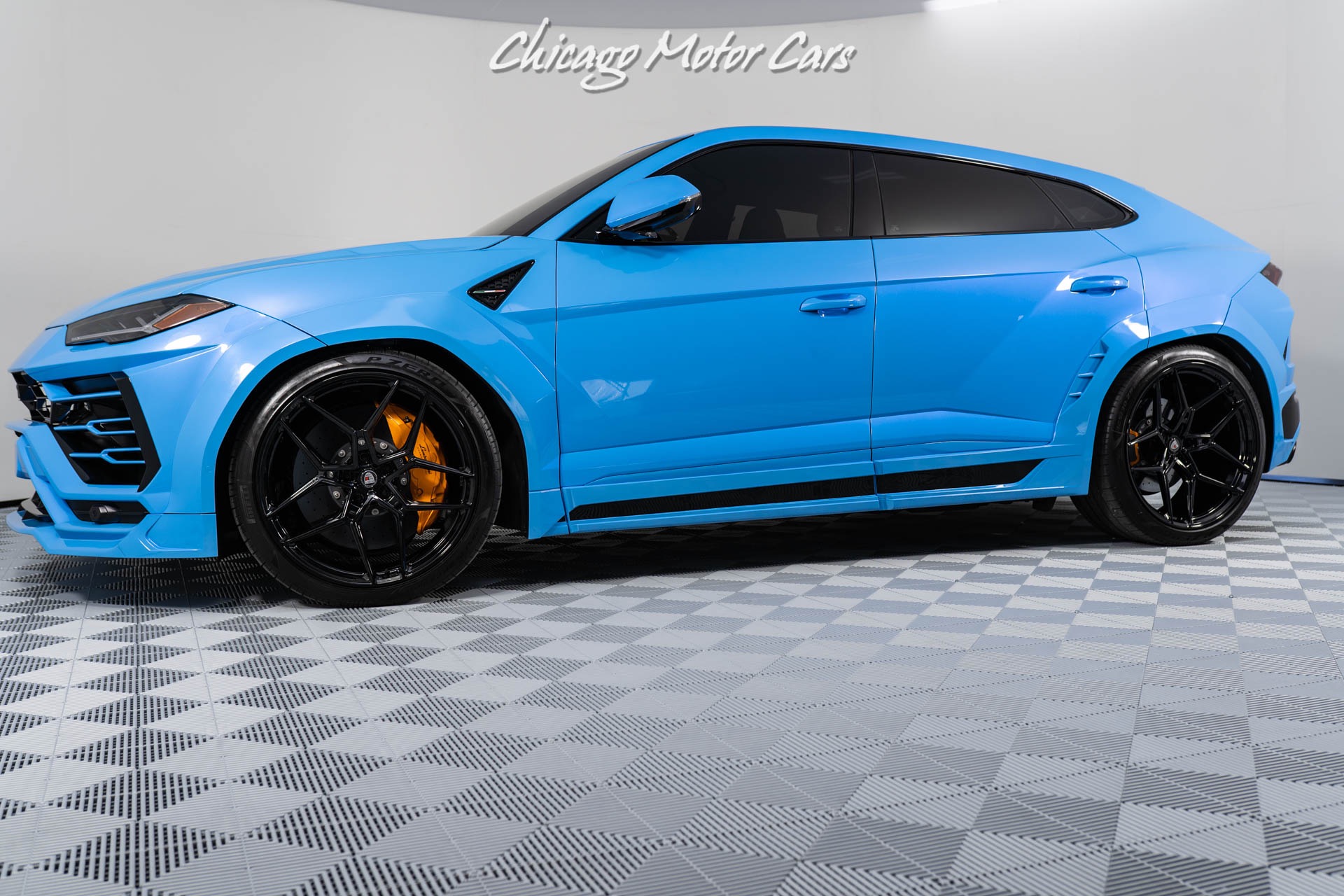 Used-2021-Lamborghini-Urus-Only-5K-Miles-Novitec-Widebody-Anrky-Wheels-11-Blu-Cepheus