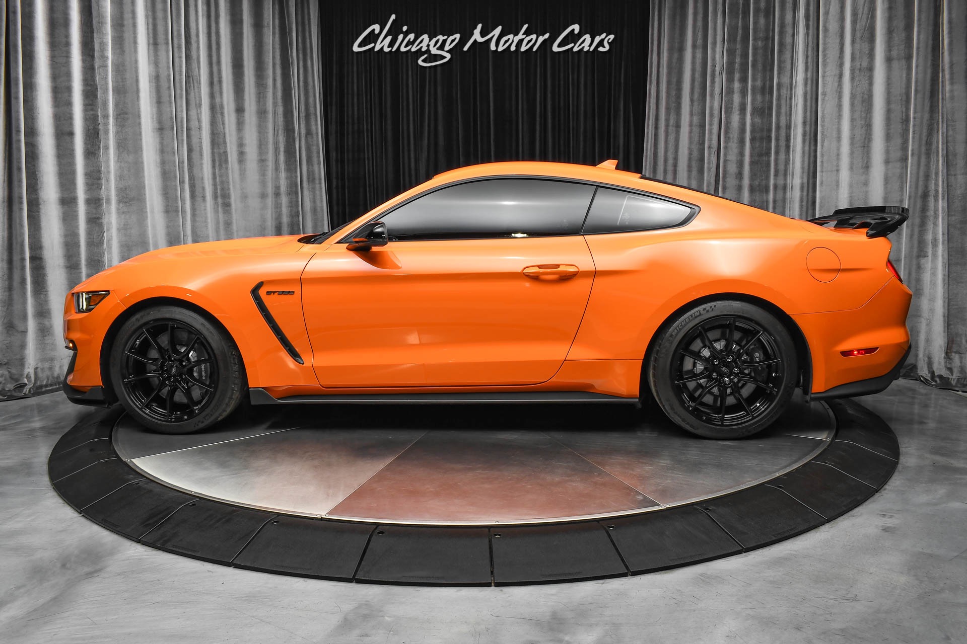 Used-2020-Ford-Mustang-Shelby-GT350-Coupe-Twister-Orange-6-Speed-Manual-Tech-Pack-ONLY-3K-Miles