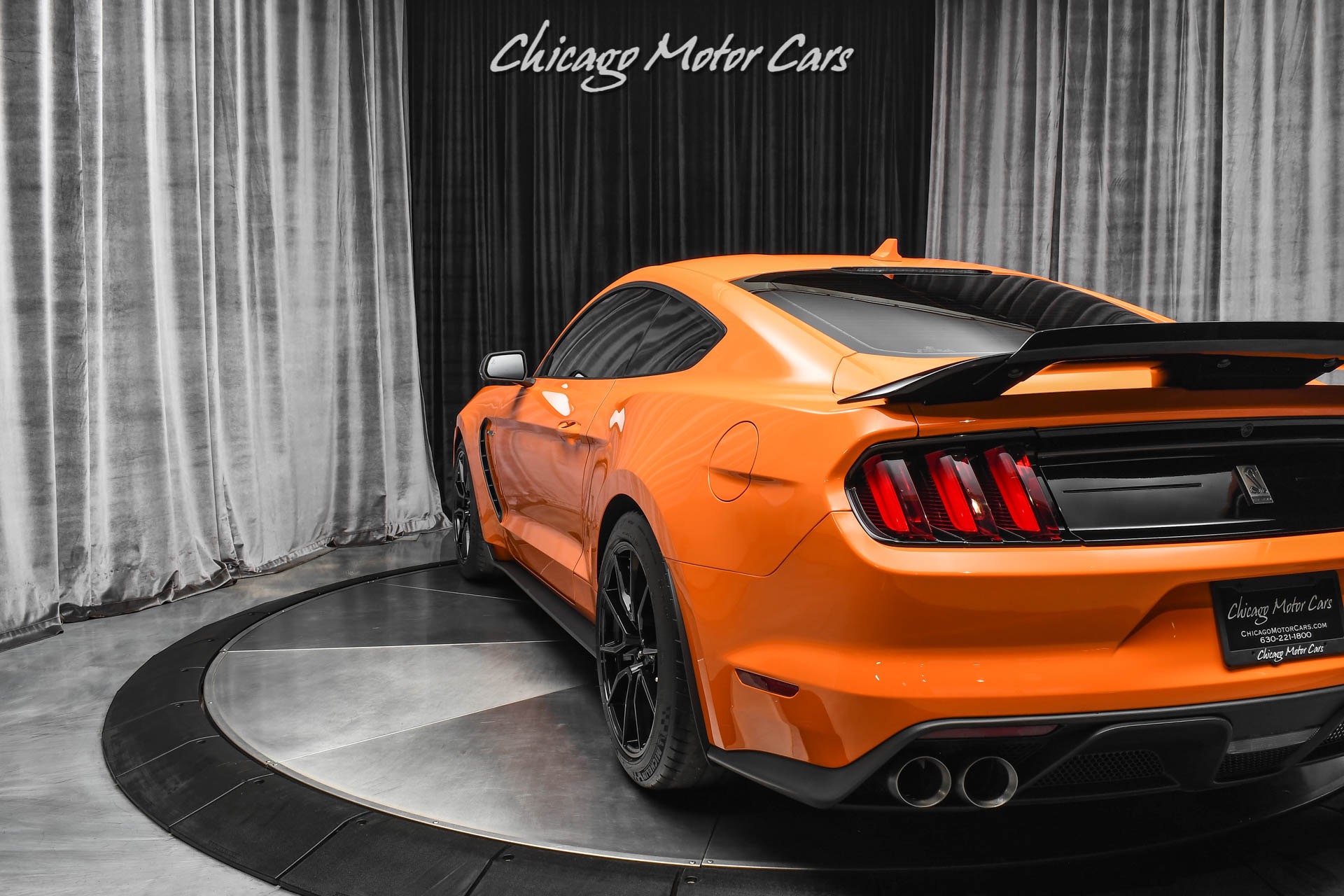 Used-2020-Ford-Mustang-Shelby-GT350-Coupe-Twister-Orange-6-Speed-Manual-Tech-Pack-ONLY-3K-Miles