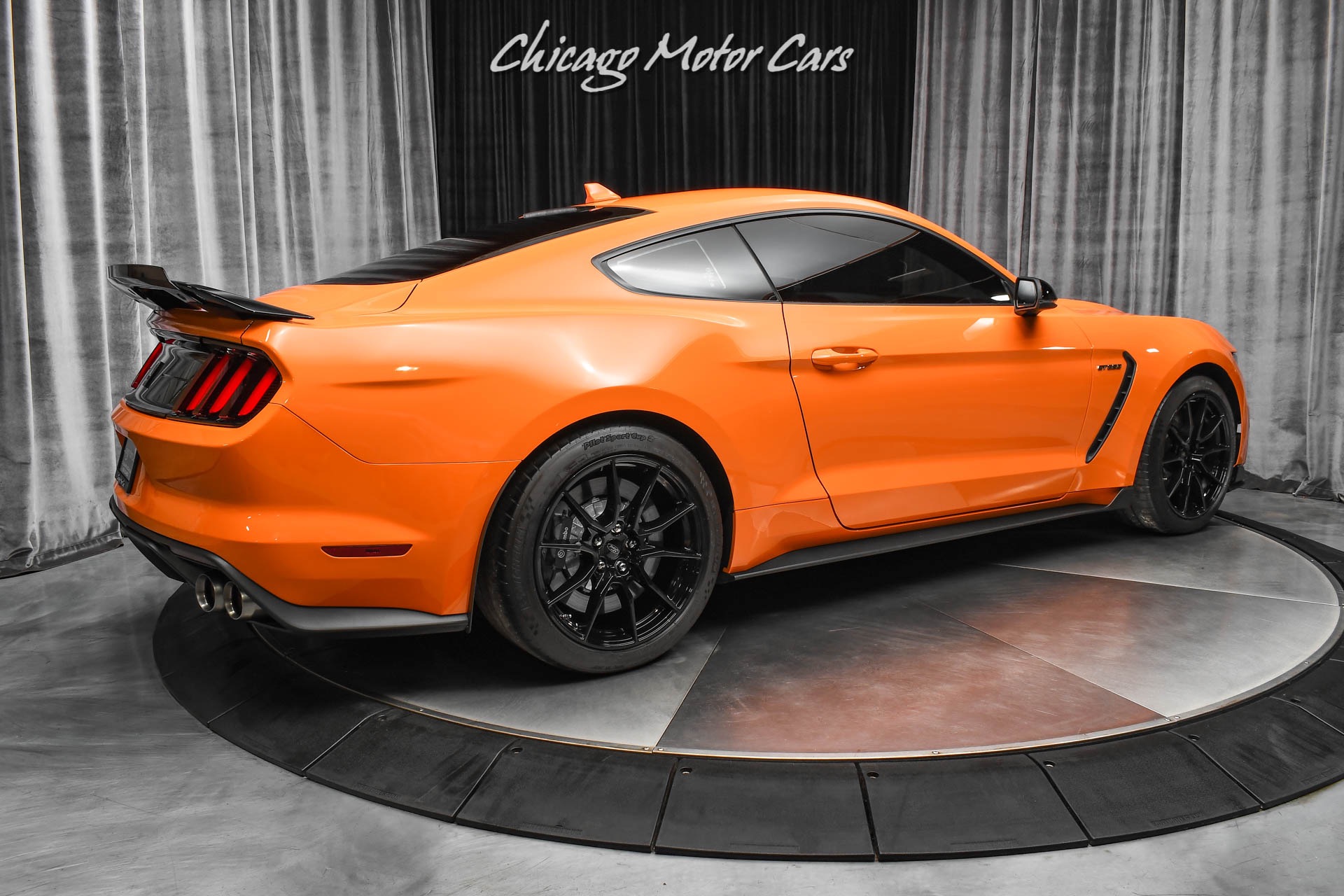 Used-2020-Ford-Mustang-Shelby-GT350-Coupe-Twister-Orange-6-Speed-Manual-Tech-Pack-ONLY-3K-Miles