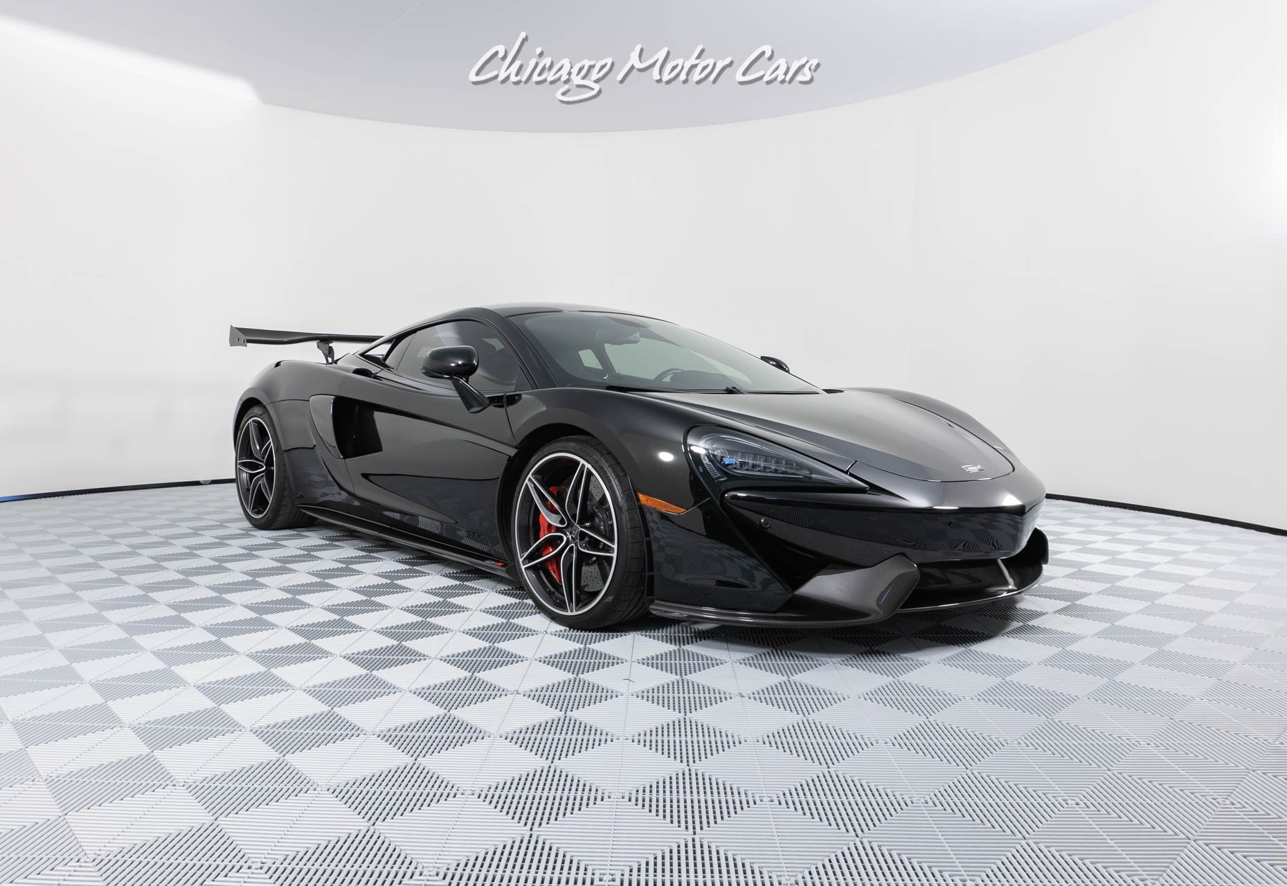 Used-2017-McLaren-570S-Coupe-Onyx-Black-Highly-Equipped-Tons-of-Carbon-Fiber