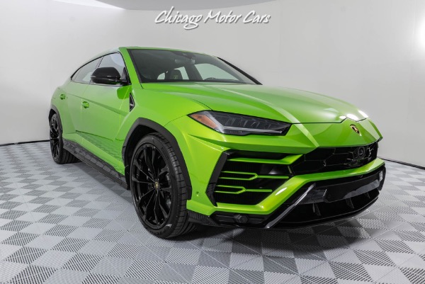 Used 2021 Lamborghini Urus SUV Super RARE Verde Selvans Paint Ad Personam B&O 3D Sound LOADED for sale Sold at Chicago Motor Cars in West Chicago IL 60185 3