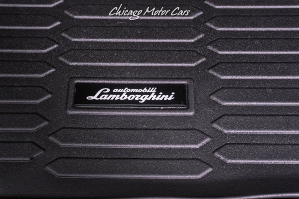 Used-2021-Lamborghini-Urus-SUV-Super-RARE-Verde-Selvans-Paint-Ad-Personam-B-O-3D-Sound-LOADED