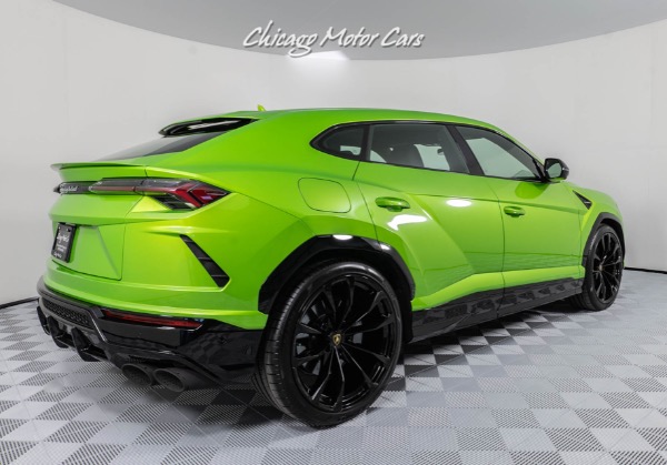 Used 2021 Lamborghini Urus SUV Super RARE Verde Selvans Paint Ad Personam B&O 3D Sound LOADED for sale Sold at Chicago Motor Cars in West Chicago IL 60185 5