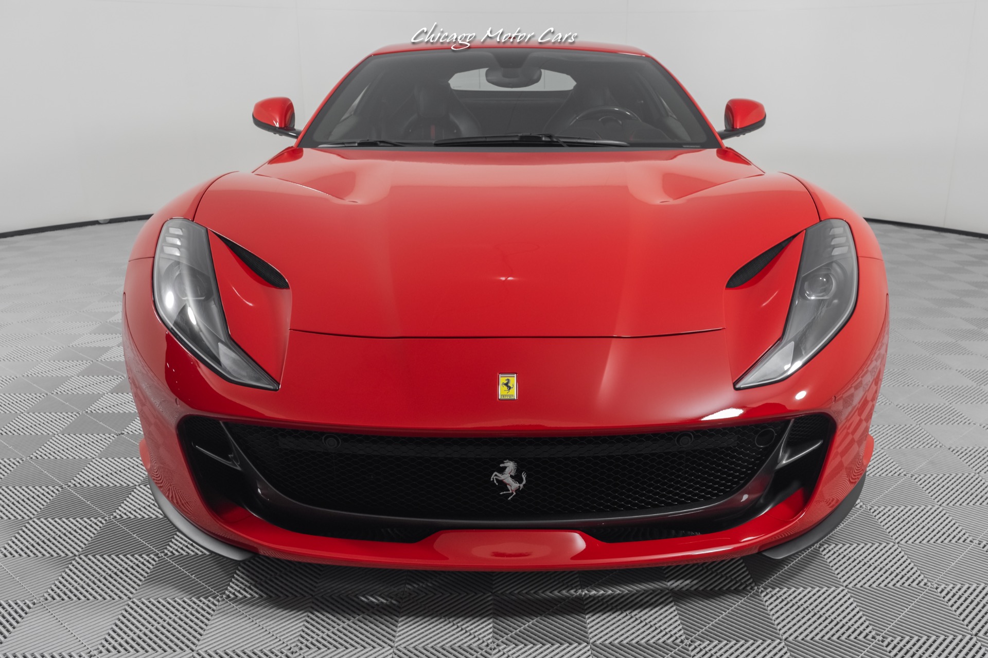 Used-2019-Ferrari-812-Superfast-Coupe-LOW-Miles-Carbon-Steering-Wheel-Racing-Wheels-Front-PPF-LOADED