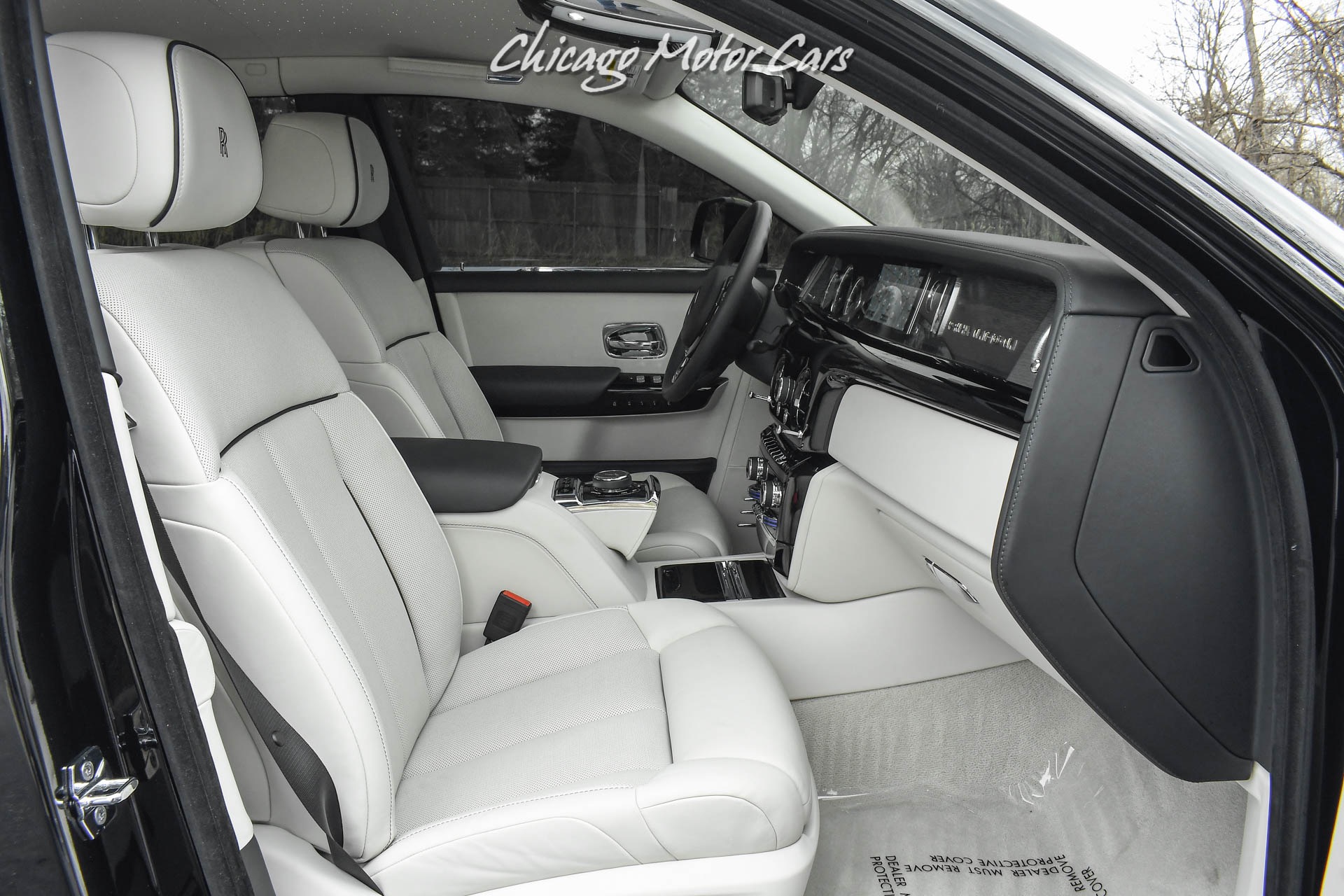 Used-2021-Rolls-Royce-Phantom-Mansory-Package-Carbon-Fiber-Anrky-Wheels-LOADED-Starlight-Headliner